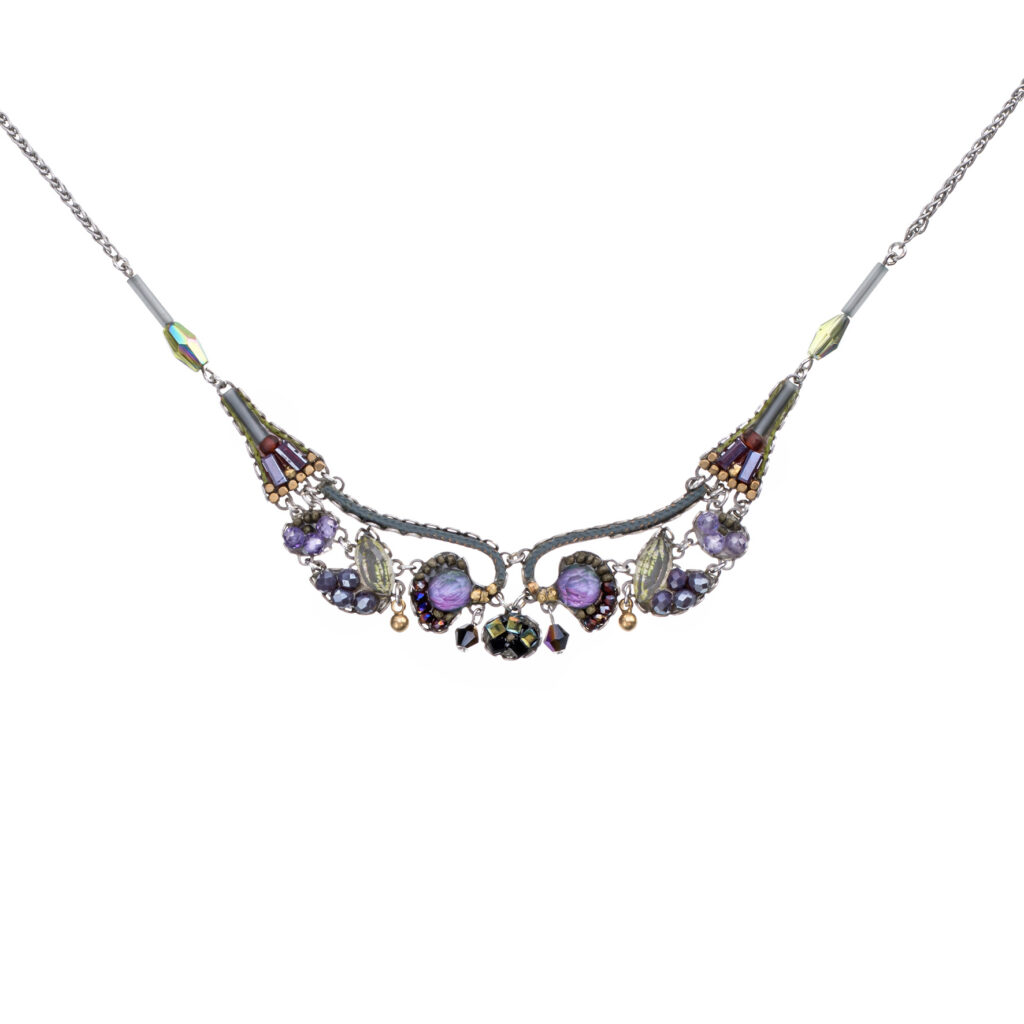 Collier Classic 01