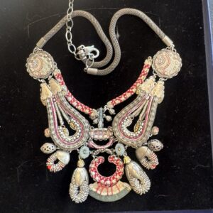 Collier Signature